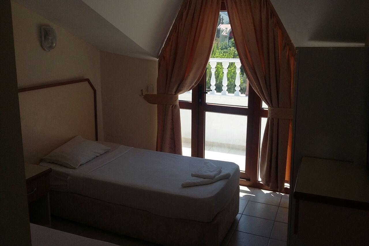 Uenver Hotel Adana Extérieur photo