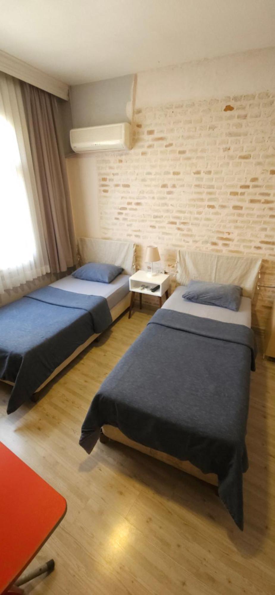 Uenver Hotel Adana Extérieur photo