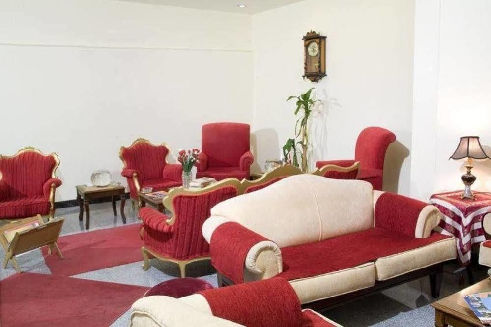 Uenver Hotel Adana Extérieur photo